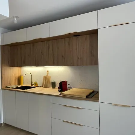 Modern - Terrace - Pool * 卢贝新城