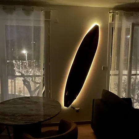 Modern - Terrace - Pool 公寓